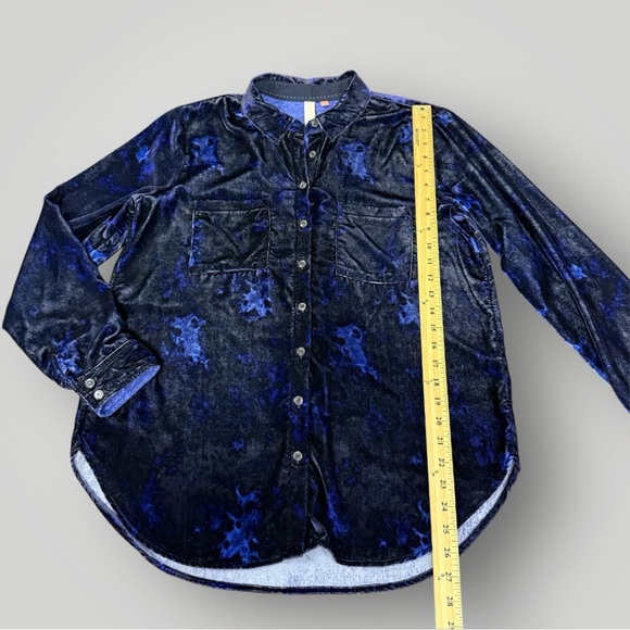 Anthropologie Pilcro Size 8 Mara Relaxed Velvet Buttondown Blue Motif Velvet - Picture 10 of 13